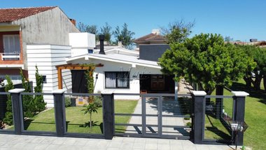 house em Rua Begônias, Rainha do Mar - Xangri-Lá - RS