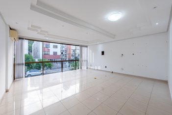 house em Rua Luzitana, Higienópolis - Porto Alegre - RS