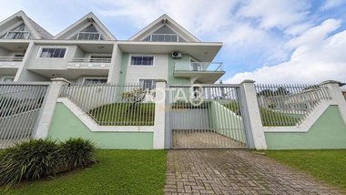 house em Rua Desembargador Otávio do Amaral, Mercês - Curitiba - PR