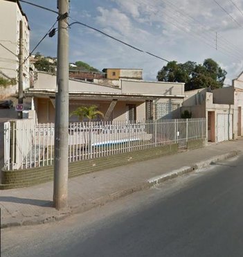 house em Arthur Bernardes, Centro - Ponte Nova - MG