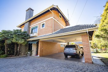 house em Rua Edgard Cavalcanti de Albuquerque, Sítio Cercado - Curitiba - PR