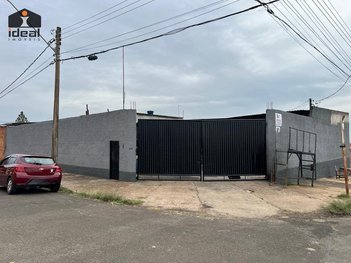 industrial em Rua Hernani dos Reis, Vila Real - Botucatu - SP