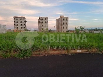 land_lot em Rua Luiza de Souza Macedo, Loteamento Luizote de Freitas IV - Uberlândia - MG
