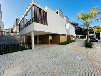 house em Haroldo Soares Glavan, Cacupé - Florianópolis - SC