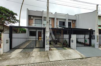 house em Rua Pico da Bandeira, Nova Brasília - Joinville - SC