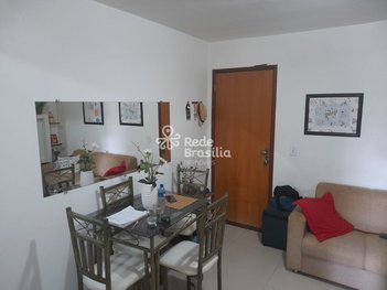 apartment em QE 40 Conjunto M, Guará II - Brasília - DF