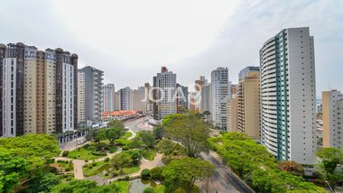 apartment em Avenida República Argentina, Água Verde - Curitiba - PR