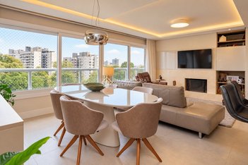 apartment em Rua Abrahão Melnick, Rio Branco - Porto Alegre - RS
