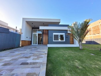 house em Avenida Paraguassu, Rainha do Mar - Xangri-Lá - RS