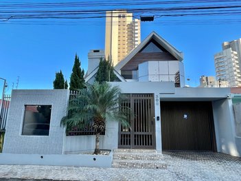 house em Rua Recife, Centro - Tubarão - SC