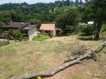 agricultural em Rua Marcos Vinícius Cruz de Melo Moraes, Veraneio Irajá - Jacareí - SP