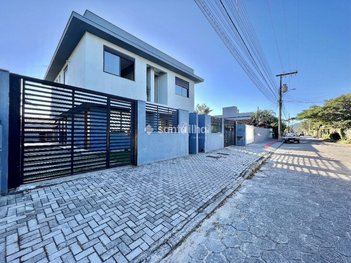 house em Rua Professor Emanoel Paulo Peluso, Campeche - Florianópolis - SC