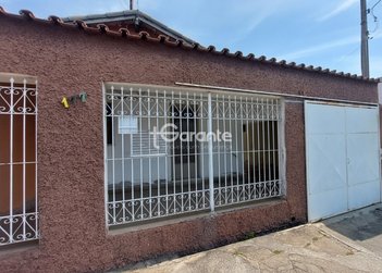house em Rua Campos Salles, Jardim América - Cruzeiro - SP