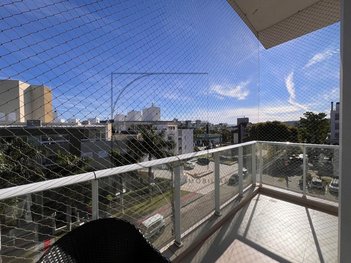 apartment em Rua das Piraúnas, Jurerê Internacional - Florianópolis - SC