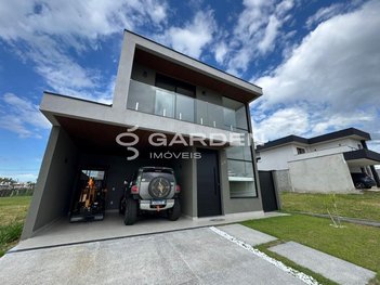 house em Rodovia Presidente Dutra, Eugênio de Mello - São José dos Campos - SP