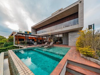 house em Avenida das Caúnas, Granja Viana - Carapicuíba - SP