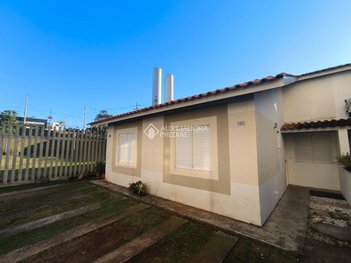 house em Rua Professora Silvia Síeben Meotti, São José - Canoas - RS