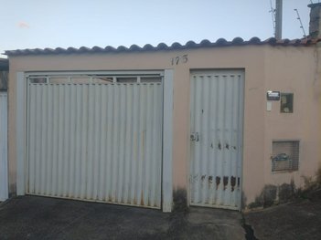 house em Rua Carlos Menezes Granha, Novo Tempo - Varginha - MG