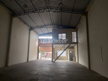 industrial em Rua Marquês do Pombal, Sumaré - Alvorada - RS