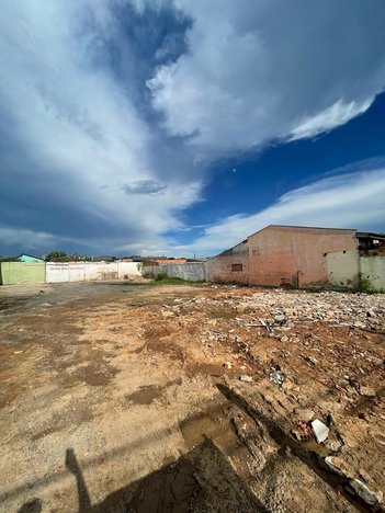 land_lot em Rua Marechal Humberto de Alencar Castelo Branco, Aparecida - Alvorada - RS