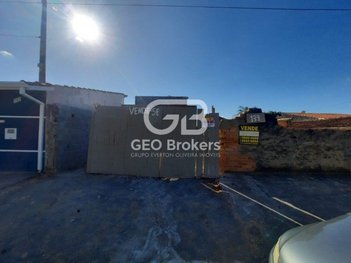 house em Rua Mabito Shoji, Cidade Salvador - Jacareí - SP