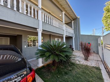 house em Rua Waldomiro Pistun, Conjunto Parigot de Souza 1 - Londrina - PR