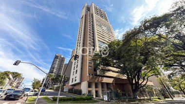 apartment em Rua Alferes Ângelo Sampaio, Bigorrilho - Curitiba - PR