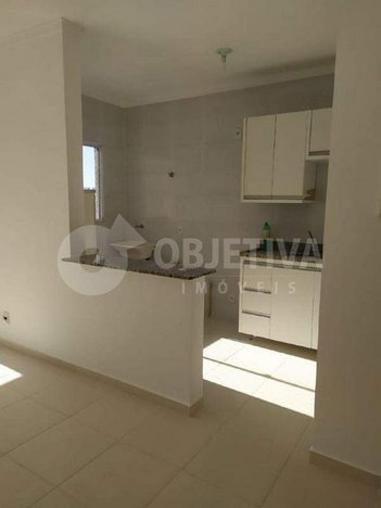 apartment em Avenida Platina, Dona Zulmira - Uberlândia - MG