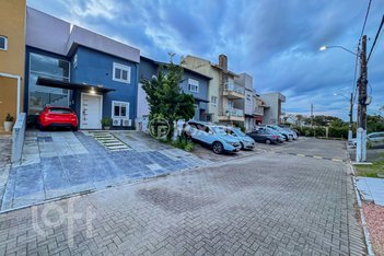house em Rua Deputado Hugo Mardini, Passo das Pedras - Porto Alegre - RS