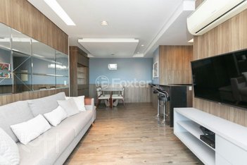 apartment em Rua Mauro Guedes de Oliveira, Jardim Lindóia - Porto Alegre - RS