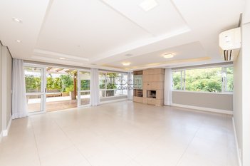 apartment em Avenida Luiz Manoel Gonzaga, Três Figueiras - Porto Alegre - RS