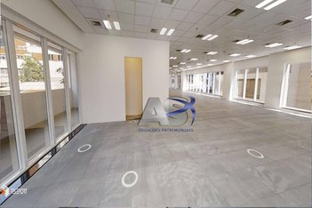 office em Rua Bacaetava, Vila Gertrudes - São Paulo - SP