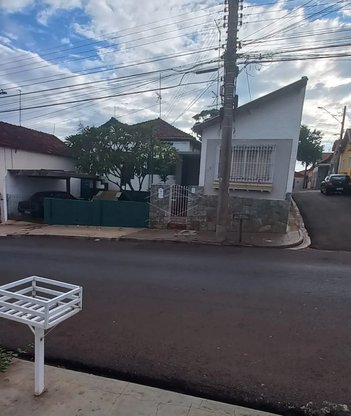 house em Rua Doutor Joaquim Gomes dos Reis, Centro - Jaú - SP