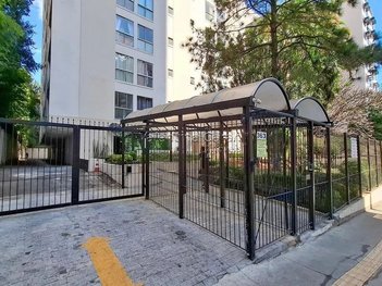 apartment em Rua Teodoro Sampaio, Pinheiros - São Paulo - SP