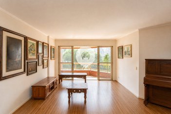 apartment em Avenida Sete de Setembro, Centro - Curitiba - PR