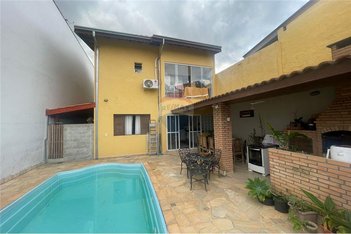 house em Avenida Brigadeiro José Vicente Faria Lima, Atibaia Jardim - Atibaia - SP