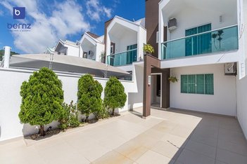 house em Rua Pascoal Moreira Cabral Leme, Nova Esperança - Balneário Camboriú - SC