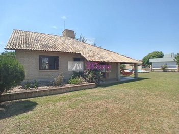 house em Rua Luís Comunelli, Rainha do Mar - Xangri-Lá - RS