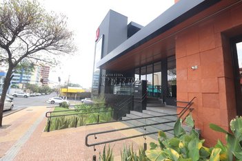 office em Rua Brasil, Centro - Londrina - PR