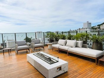 apartment em Rua Francisco Gouveia, Jurerê - Florianópolis - SC