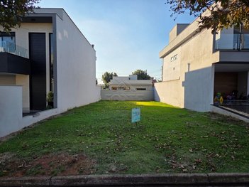 land_lot em Rua Londrina, Parque Taquaral - Piracicaba - SP