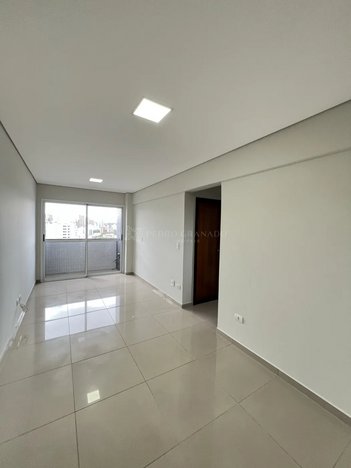 apartment em Avenida Doutor Mário Clapier Urbinati, Zona 07 - Maringá - PR