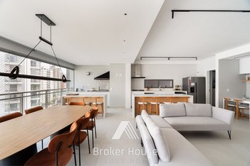 Apartamento em Avenida Lavandisca, Indianópolis - São Paulo - undefined