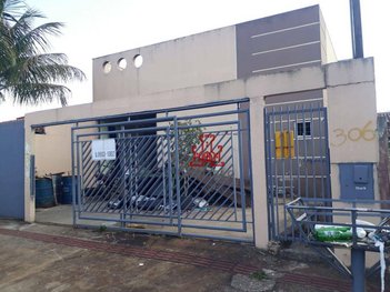 industrial em Rua José Francisco Pereira, Jardim Neman Sahyun - Londrina - PR