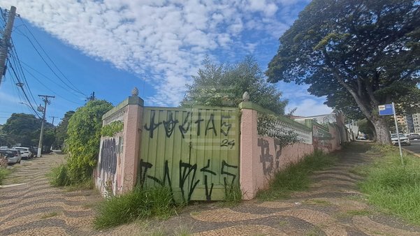 Cômodo Condomínio