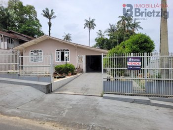 house em Rua Riachuelo, Bom Retiro - Joinville - SC