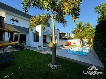 house em Rua dos Cumurupis, Jurerê Internacional - Florianópolis - SC
