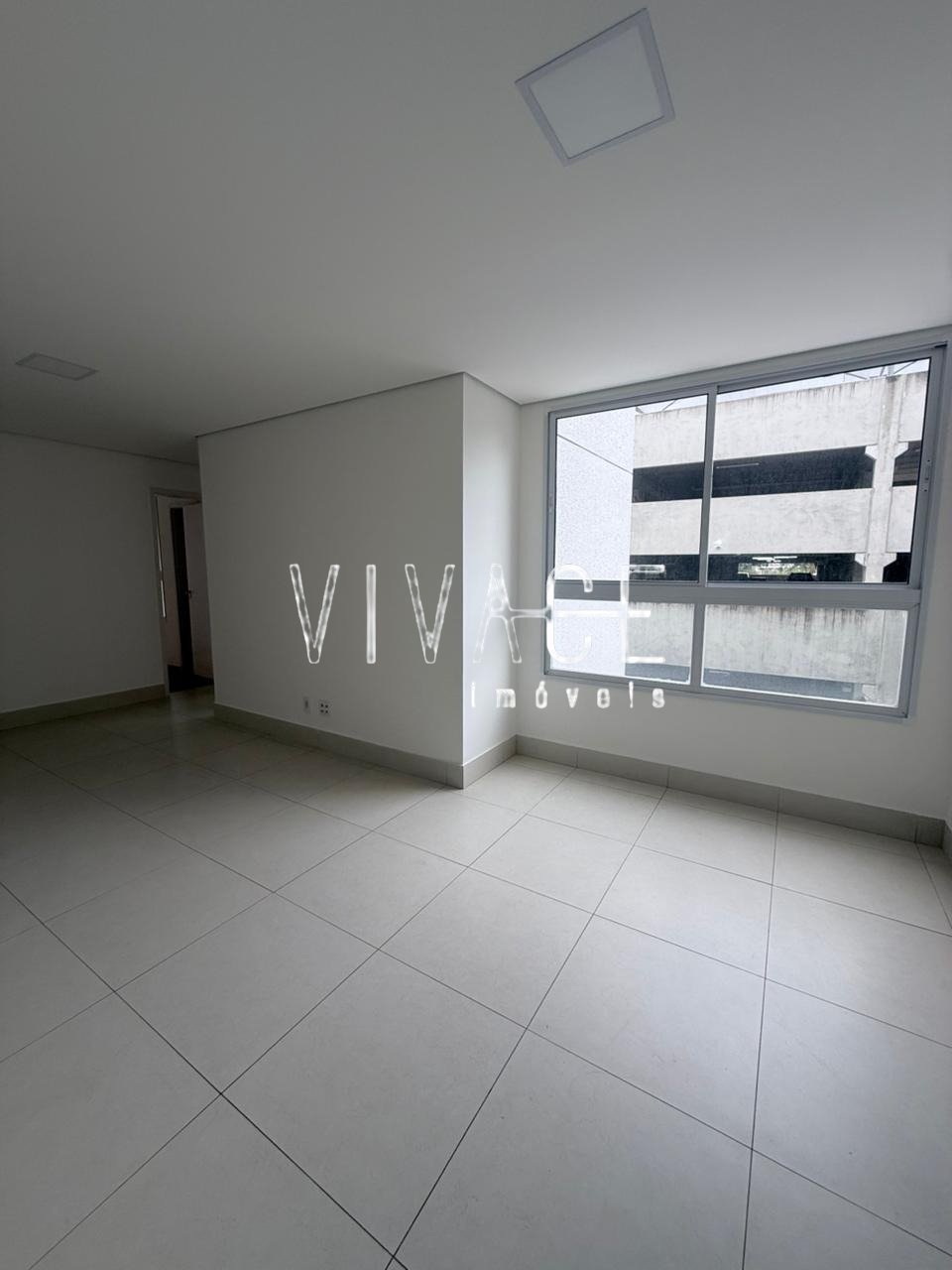 Apartamento com 2 quartos — Indaiá, Belo Horizonte