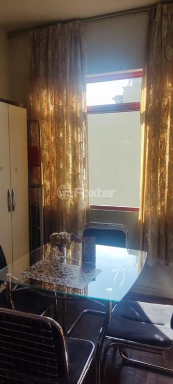 apartment em Rua Vigário José Inácio, Centro Histórico - Porto Alegre - RS