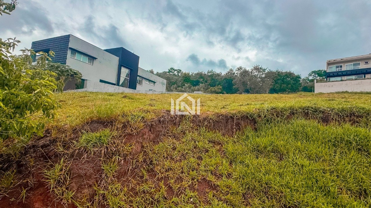 Terreno a venda no condominio Reserva Santa Maria